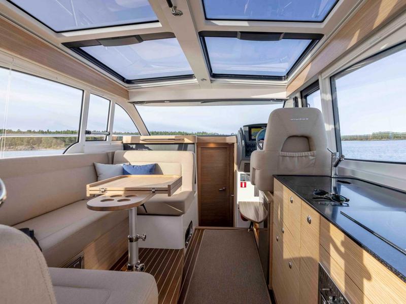 Book yachts online - motorboat - Nimbus 365 Coupé - NN - rent