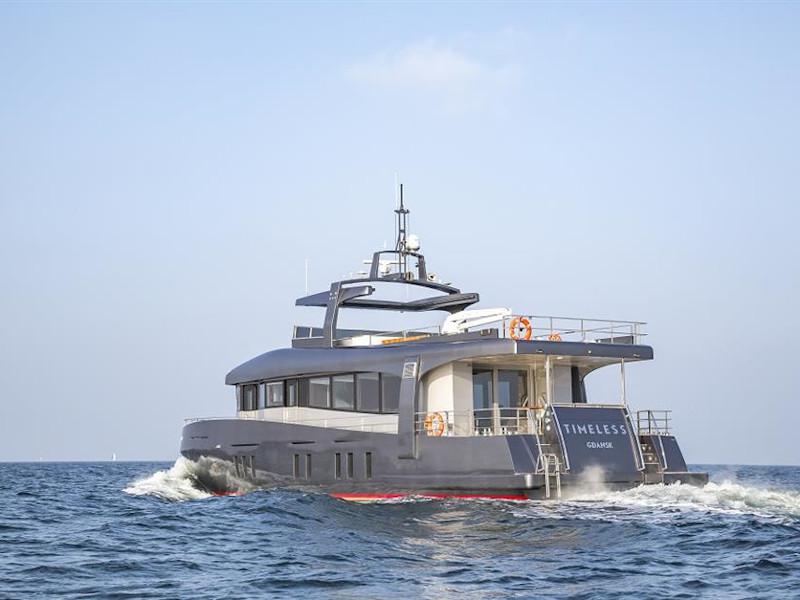 Book yachts online - motorboat - Motor Yacht - Timeless 24M - rent