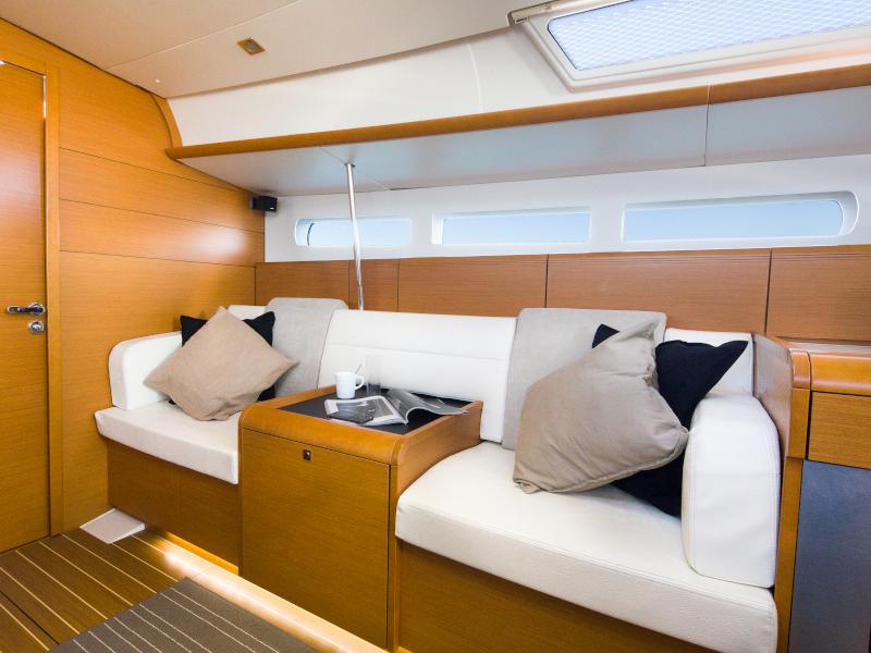 Book yachts online - sailboat - Sun Odyssey 509 - YOLO - rent