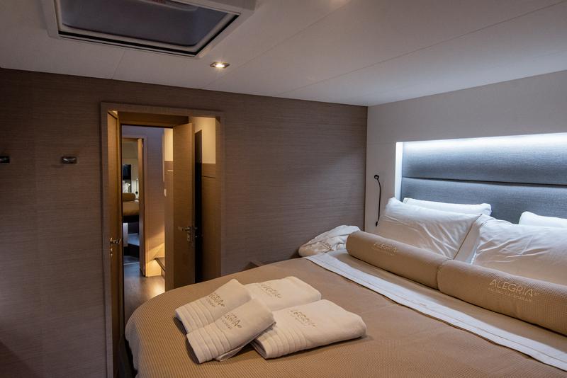 Book yachts online - catamaran - Fountaine Pajot - Saona 47 - Crewed   "Alegria" - rent