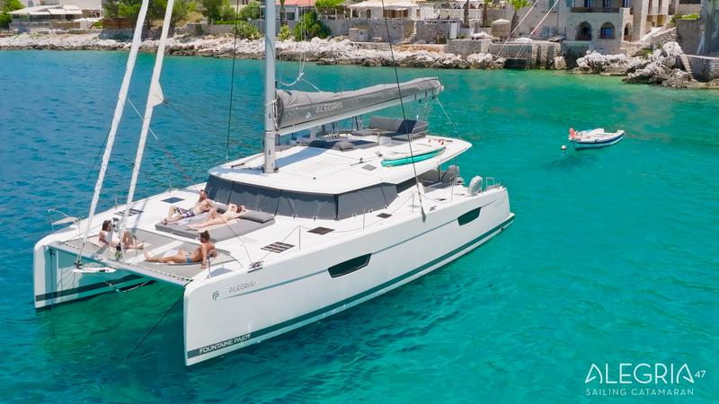 Book yachts online - catamaran - Fountaine Pajot - Saona 47 - Crewed   "Alegria" - rent