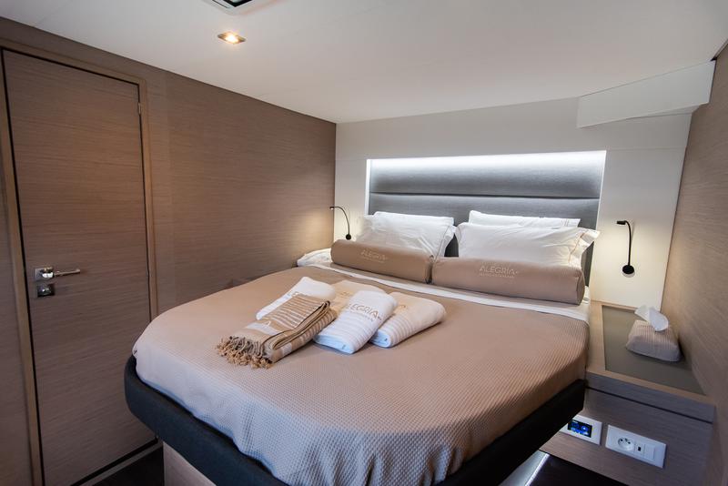 Book yachts online - catamaran - Fountaine Pajot - Saona 47 - Crewed   "Alegria" - rent