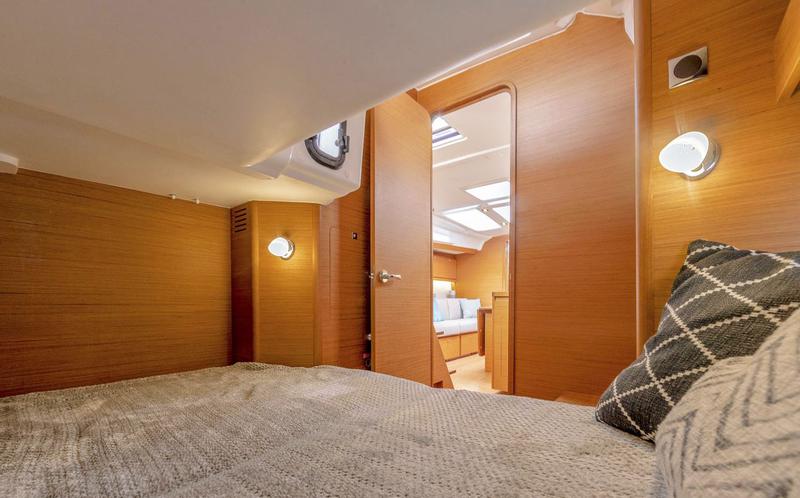 Book yachts online - sailboat - Dufour 390 - PARIS - rent