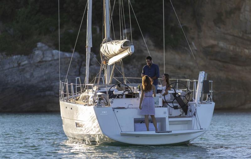 Book yachts online - sailboat - Dufour 390 - PARIS - rent