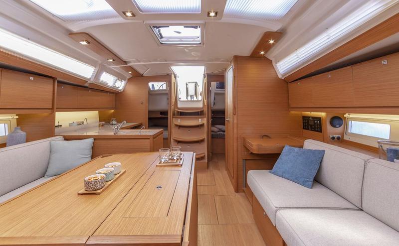 Book yachts online - sailboat - Dufour 390 - PARIS - rent
