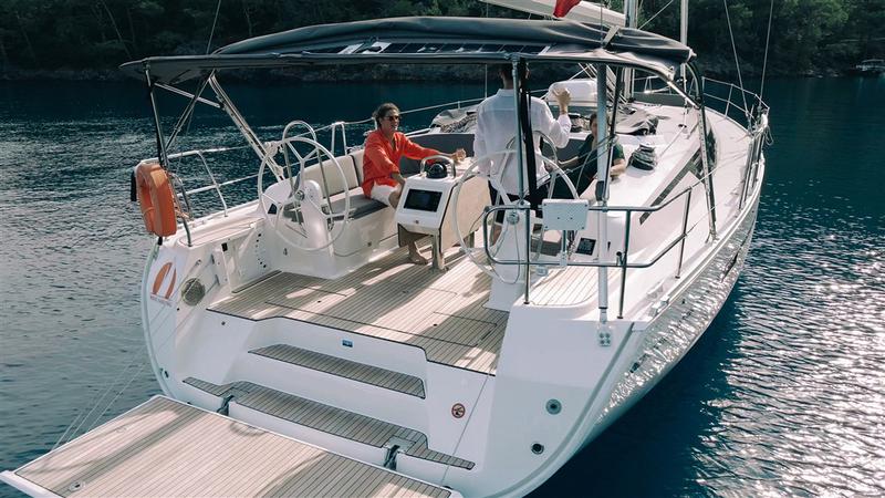 Book yachts online - sailboat - Bavaria Cruiser 46 - BARCELONA - rent