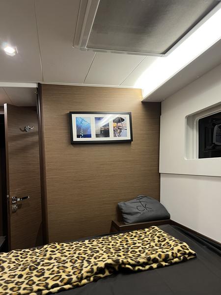 Book yachts online - catamaran - Lagoon 40 - L-40 Cat - rent