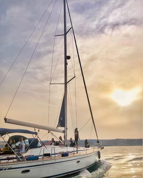 Book yachts online - sailboat - Bavaria 51 Cruiser - Lady Rose - rent