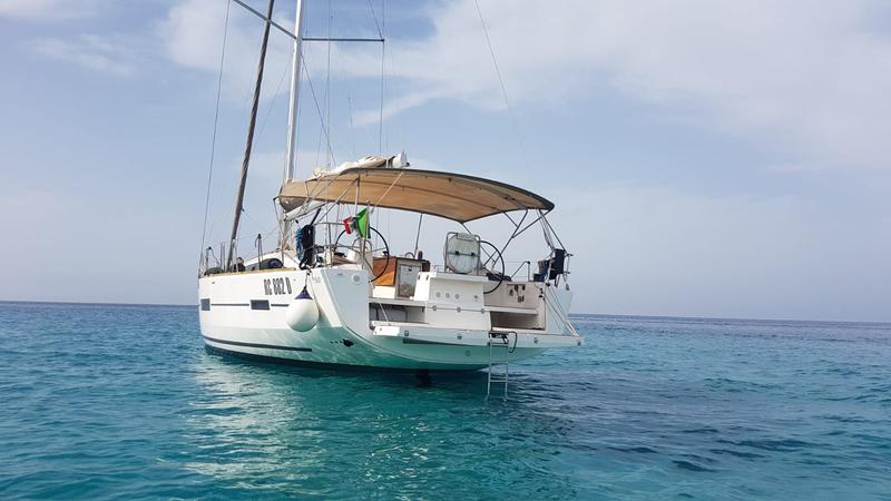 Book yachts online - sailboat - Dufour 500 Grand Large - Josephine - rent
