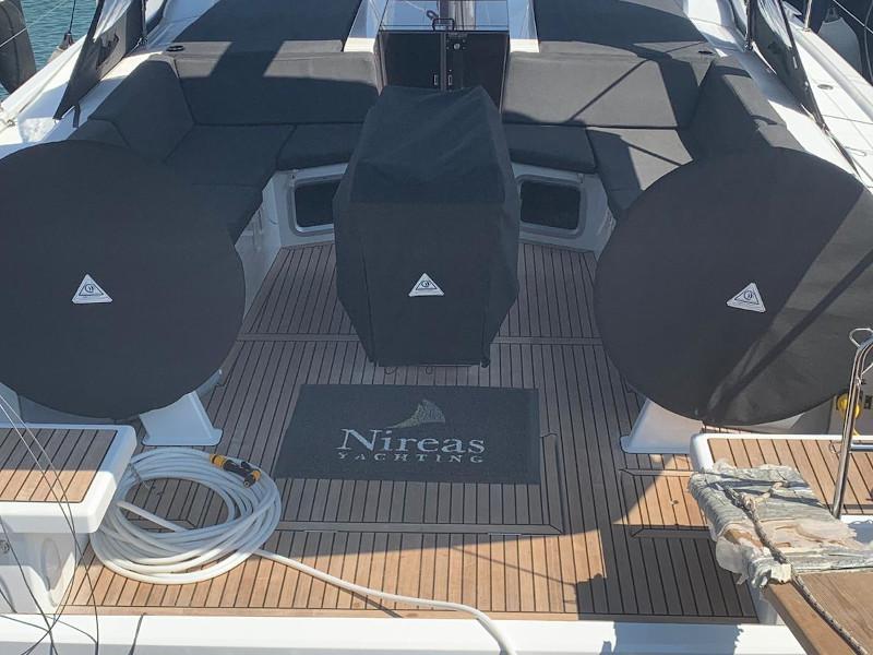 Book yachts online - sailboat - Oceanis 51.1 - NIREAS (generator, air condition, pearl grey hull, 1 SUP free of charge) - rent