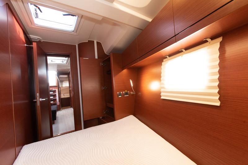 Book yachts online - sailboat - Hanse 508 - MEDUSA II (generator, air condition, electric barbeque, 1 SUP free of charge) - rent