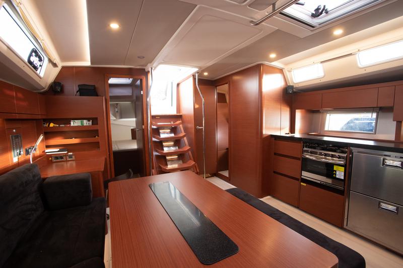 Book yachts online - sailboat - Hanse 508 - MEDUSA II (generator, air condition, electric barbeque, 1 SUP free of charge) - rent