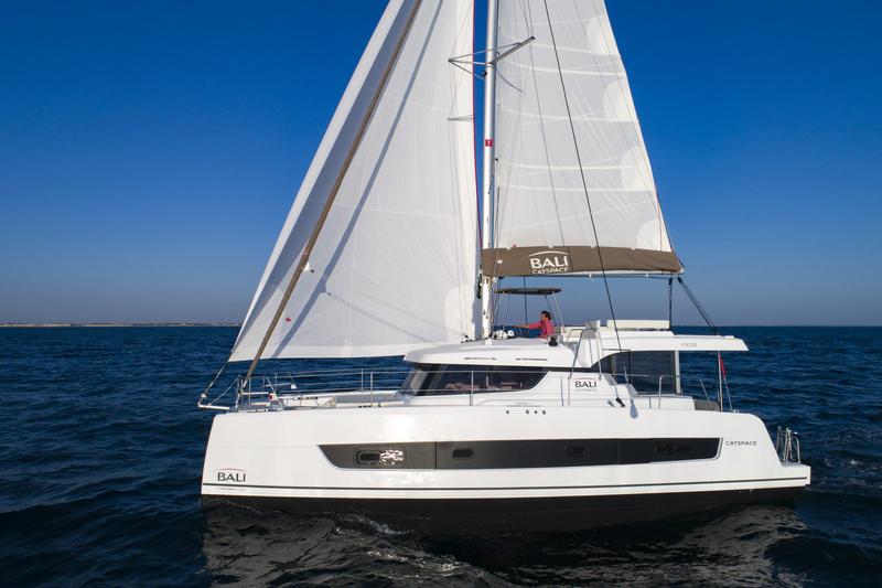 Book yachts online - catamaran - Bali Catspace - PERSEIDS (Generator, Air-condition, 1 SUP free of charge) - rent