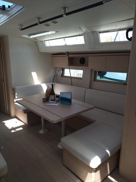Book yachts online - sailboat - Oceanis 51.1 - ESCAPE (generator, air condition, water maker, 1 SUP free of charge) - rent