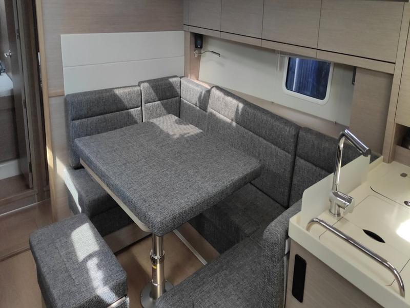 Book yachts online - sailboat - Hanse 458 - ZOE (Generator, Watermaker, Full teak deck, Pearl Grey Hull) - rent