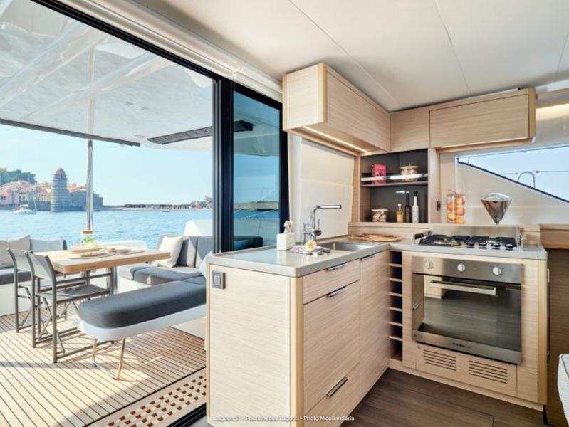 Book yachts online - catamaran - Lagoon 51 - JEWEL (Charter rate includes VAT, Skipper Fee, Generator, Air-condition, Watermaker, Icemaker, Dishwasher, 2 SUP, Tubes, Kids Water-ski, Sea scooter, Electric BBQ) *Skippered only* - rent