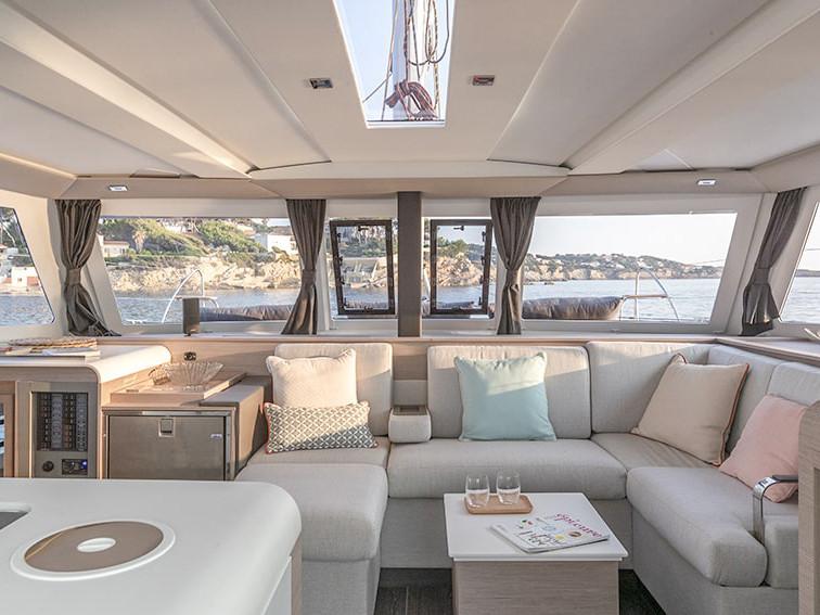 Book yachts online - catamaran - Isla 40 - BLUE SERENITY (Air-conditition, gas barbeque, 1 SUP free of charge)  - rent