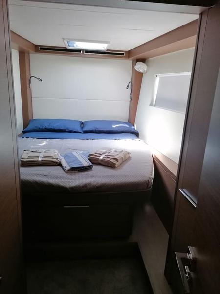 Book yachts online - catamaran - Lagoon 50 - Colibrì Platinum Service - rent