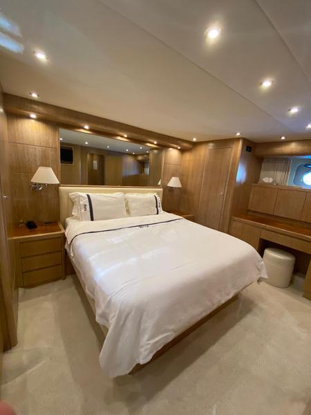 Book yachts online - motorboat - Falcon 86 - Boram - rent