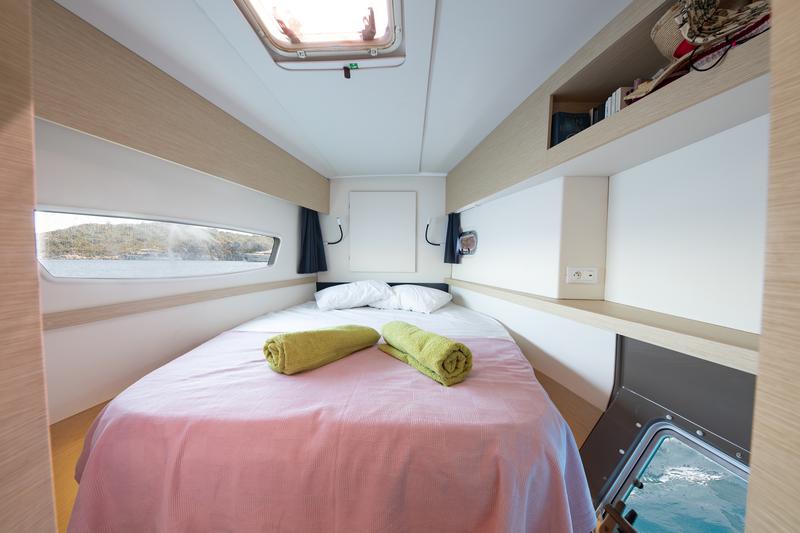 Book yachts online - catamaran - Helia 44 - Zeldam - rent