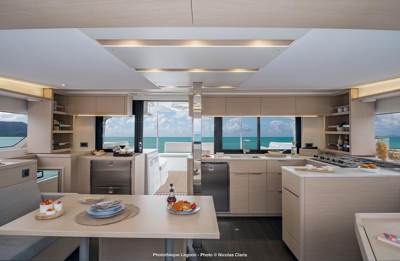 Book yachts online - catamaran - Lagoon 46 - Creo Two (crewed) - rent