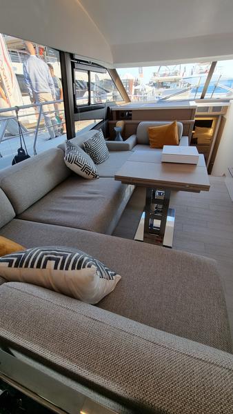 Book yachts online - motorboat - Prestige 520 - ALIZÉ - rent