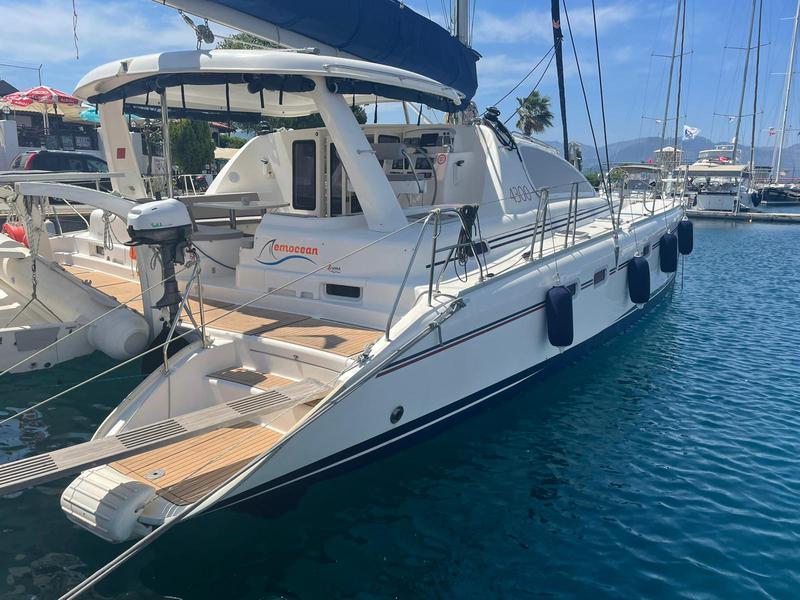 Book yachts online - catamaran - Leopard 4300 - Emocean - rent