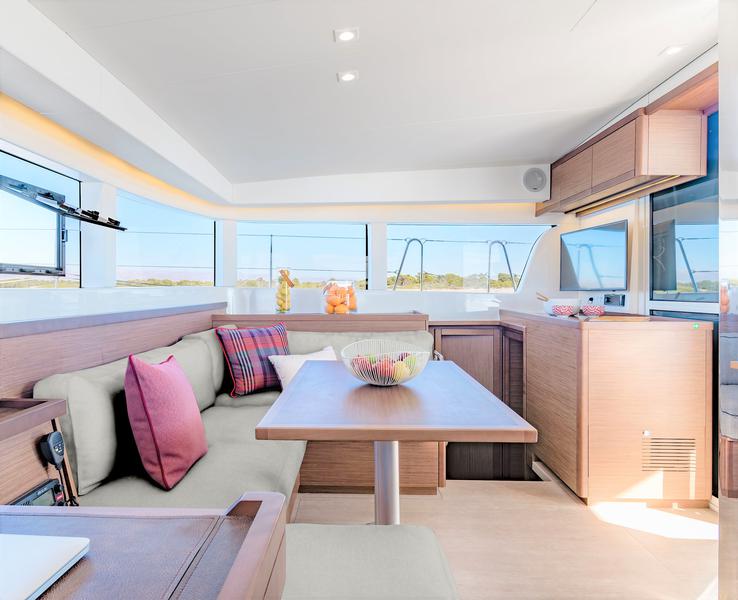 Book yachts online - catamaran - Lagoon 40 Owner Version - Lubina - rent