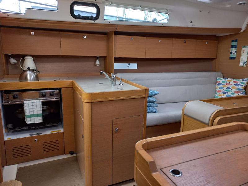 Book yachts online - sailboat - Dufour 350 - White Pearl - rent