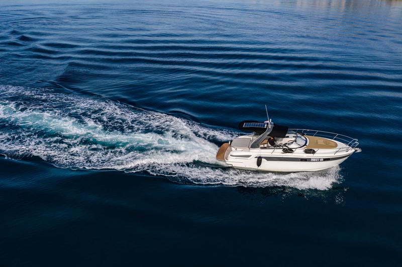 Book yachts online - motorboat - Bavaria 29 Sport - Rina - rent