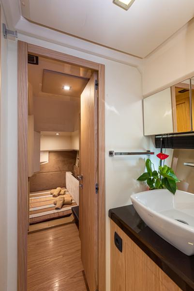 Book yachts online - motorboat - Sessa C35 - Ela - rent