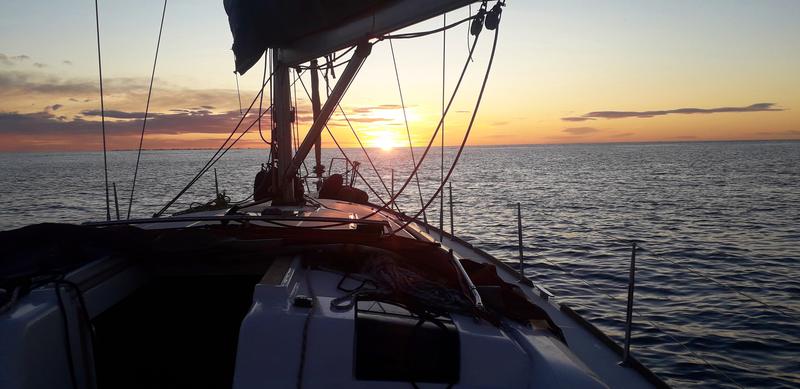 Book yachts online - sailboat - Sun Odyssey 439 - Esquitx - rent