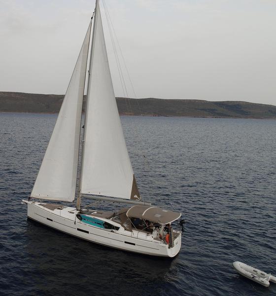 Book yachts online - sailboat - Dufour 460 Grand Large - Anma - rent
