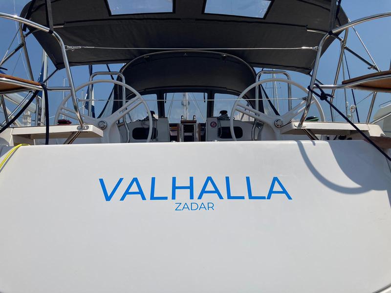 Book yachts online - sailboat - Elan 40 Impression - VALHALLA - rent