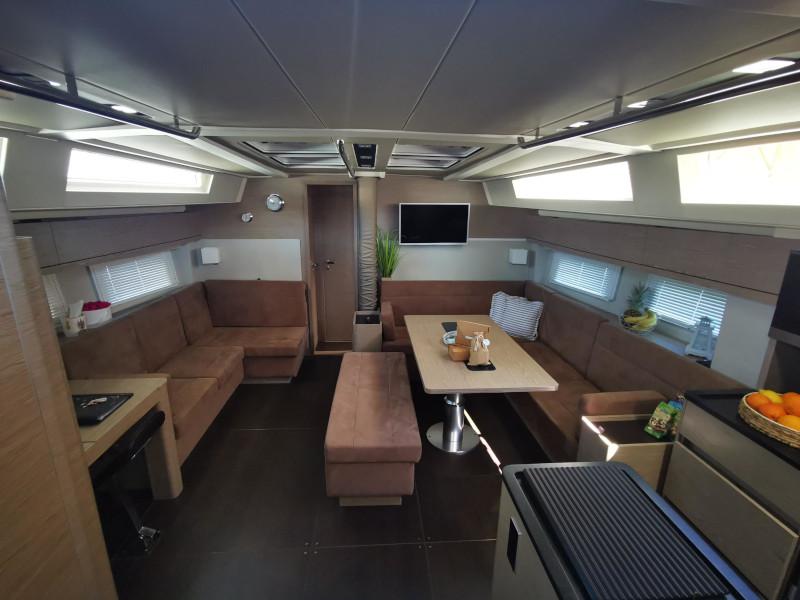 Book yachts online - sailboat - Hanse 548 - MILA FELICE - rent