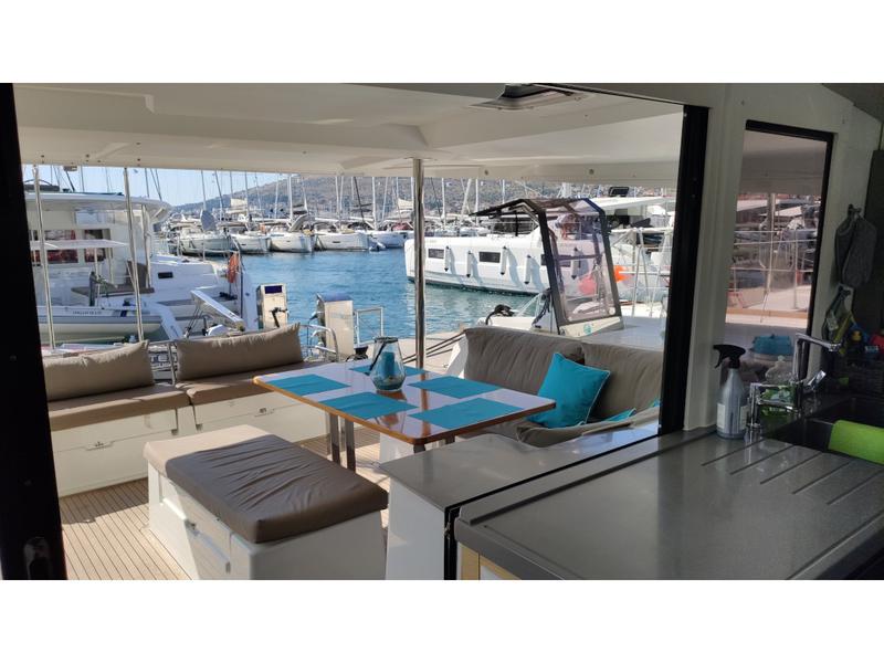 Book yachts online - catamaran - Saona 47 - Felicia - rent