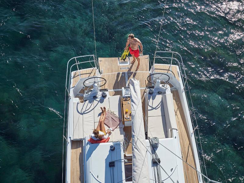 Book yachts online - sailboat - Sun Odyssey 440 - Holiday Kiss - rent