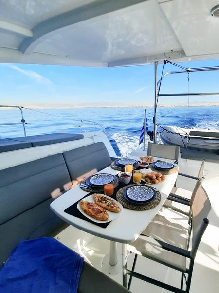 Book yachts online - catamaran - Lagoon 42 - CY-1  - rent