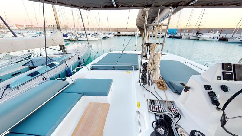 Book yachts online - catamaran - Dufour Catamaran 48 5c+5h - Amelie - rent