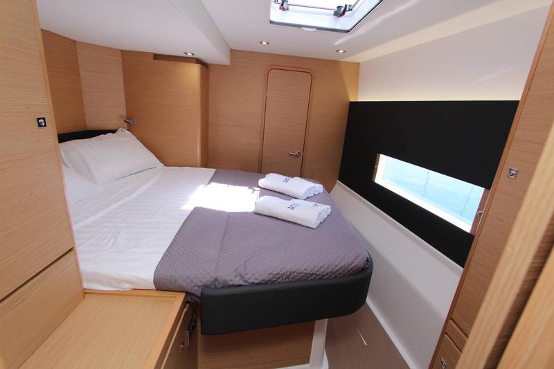 Book yachts online - catamaran - Dufour Catamaran 48 5c+5h - INRADA - rent