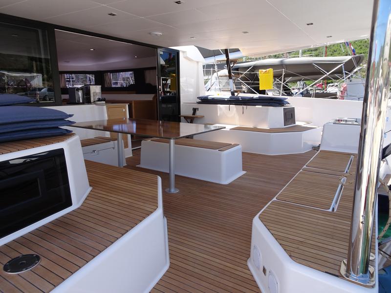 Book yachts online - catamaran - Dufour Catamaran 48 5c+5h - Sonia - rent