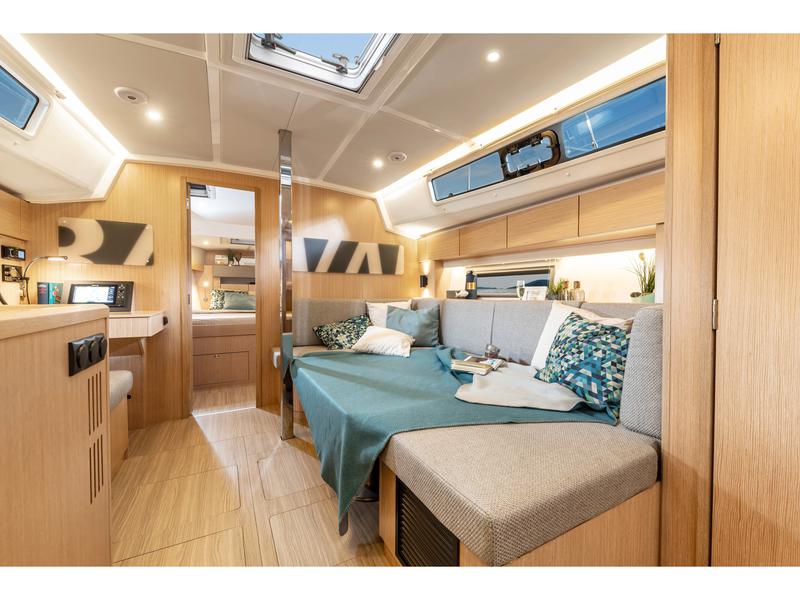 Book yachts online - sailboat - Bavaria C42 - Supereva - rent