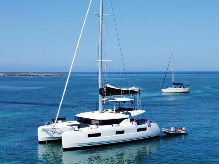Book yachts online - catamaran - Lagoon 46 Infinity Owner's Version - Infinity - rent