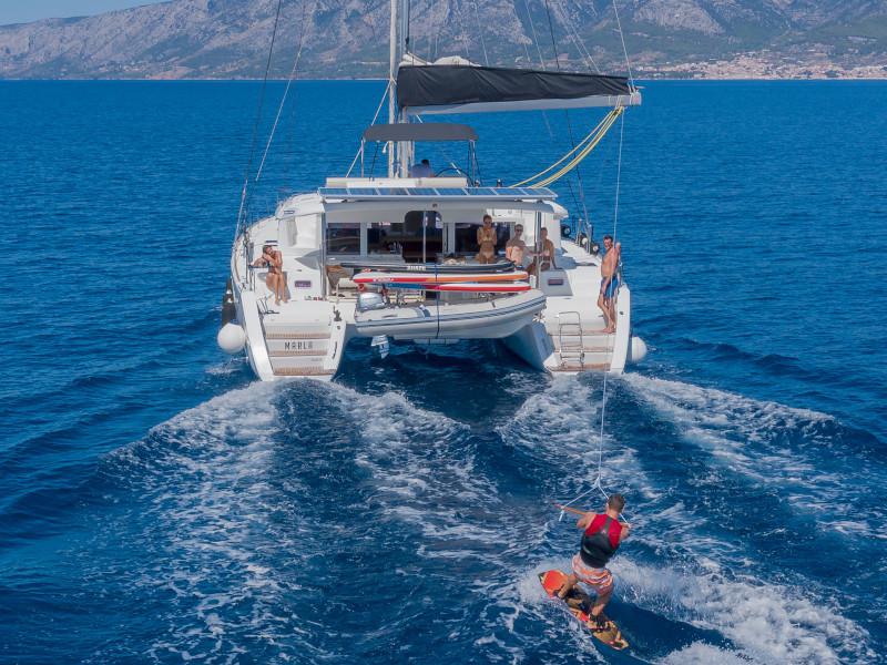 Book yachts online - catamaran - Lagoon 450  Flybridge - Marla - rent