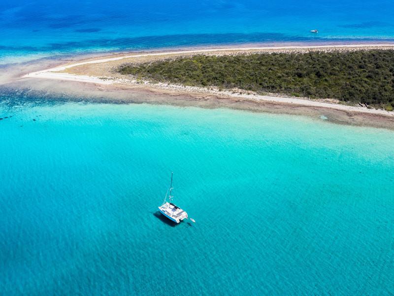 Book yachts online - catamaran - Lagoon 450  Flybridge - Marla - rent