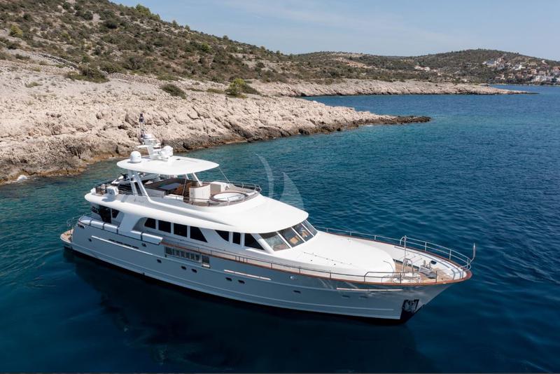 Book yachts online - motorboat - Motoryacht - Sea Breeze II - rent