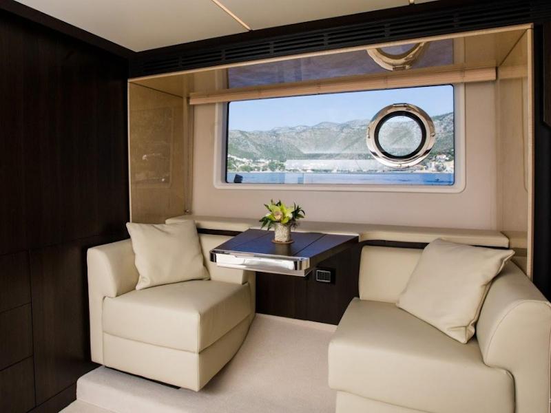 Book yachts online - motorboat - Azimut 66 Fly - Tamara II - rent