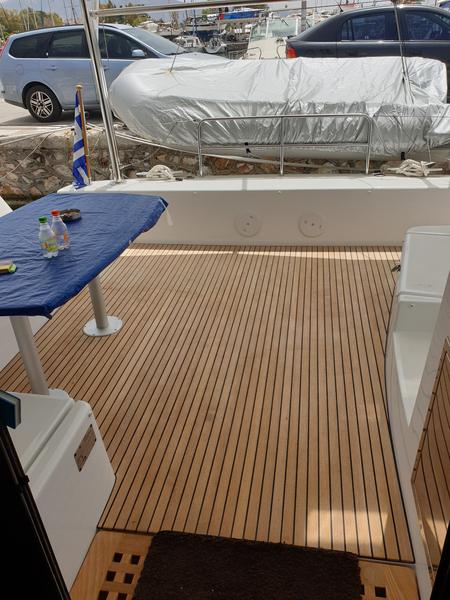 Book yachts online - catamaran - Lagoon 42 - Aria - rent