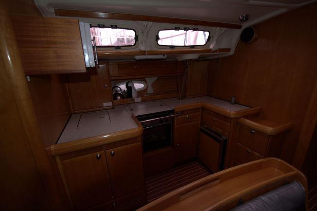 Book yachts online - sailboat - Bavaria 46 Cruiser - SR II  - rent