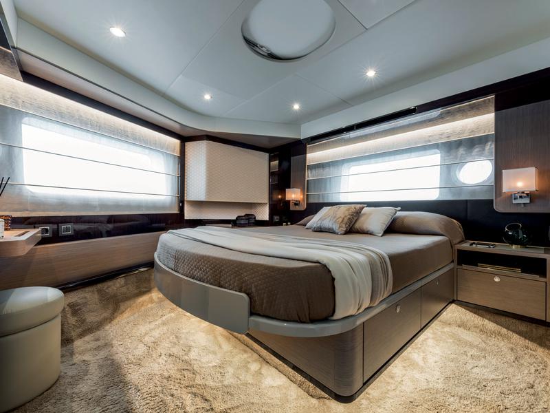 Book yachts online - motorboat - Navetta 48 - FREEDOM - rent
